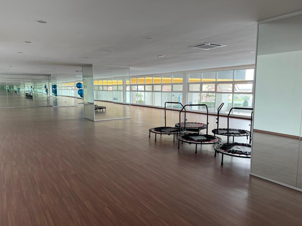 شقة New!! Loving Night Novo 2Br 4-9Pax I Jonker I Netflix I Family ملقا المظهر الخارجي الصورة